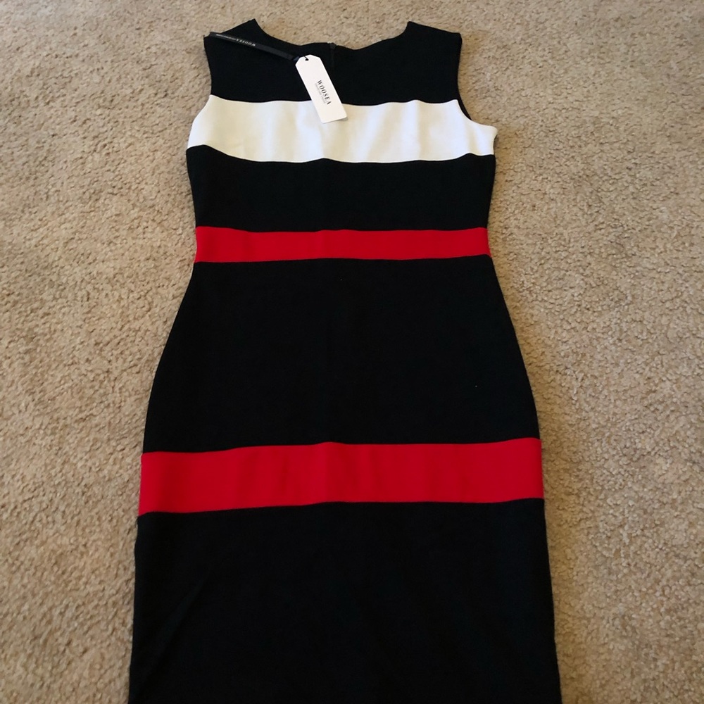 Black bodycon dress